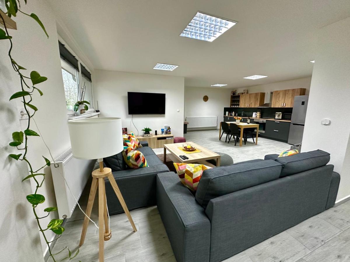 Apartman Pantaren Stará Bystrica Eksteriør billede